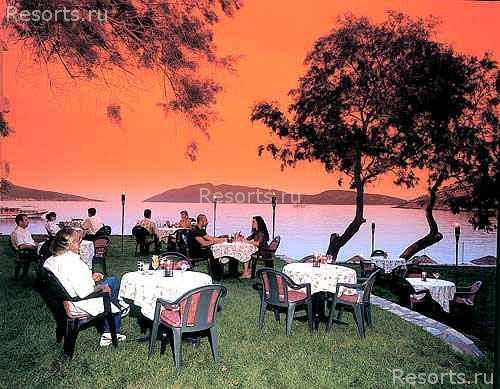 Azka Hotel 24